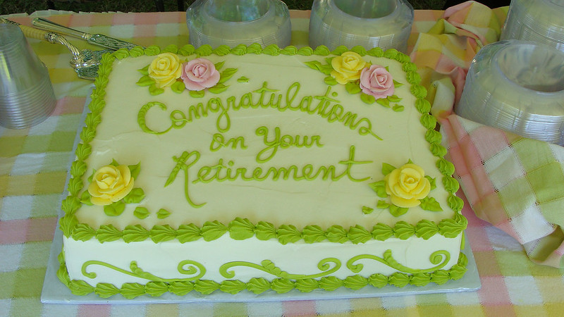 Cake with words Congratulations on Your Retirement