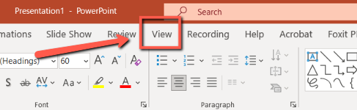 A red arrow points toward the View button in PowerPoint 